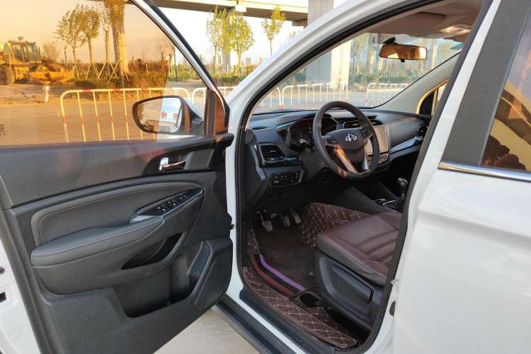 Used CHANGAN OSHAN A800 2017 1.6L Manual Luxury Model Driver Seat