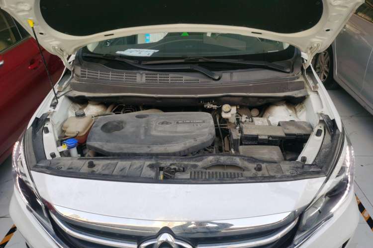 Used CHANGAN OSHAN A800 2017 1.5T Automatic ZhiZun Model Engine Bay