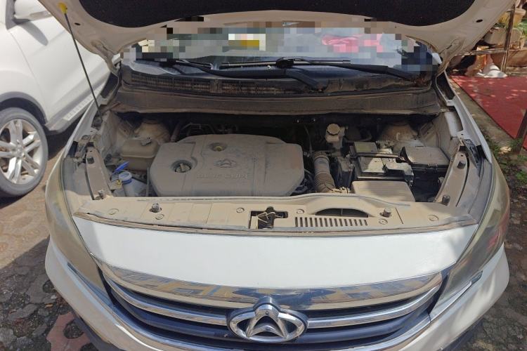 Used CHANGAN OSHAN A800 2017 1.6L Manual Comfort Model Engine Bay