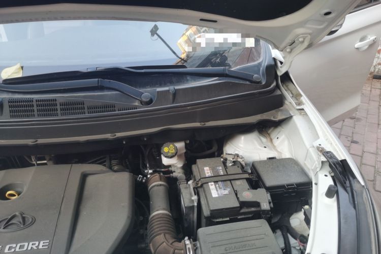 Used CHANGAN OSHAN A800 2017 1.6L Manual Luxury Model Engine Bay Left