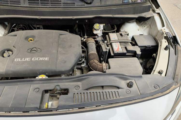 Used CHANGAN OSHAN A800 2017 1.6L Manual Comfort Model Engine Bay Left