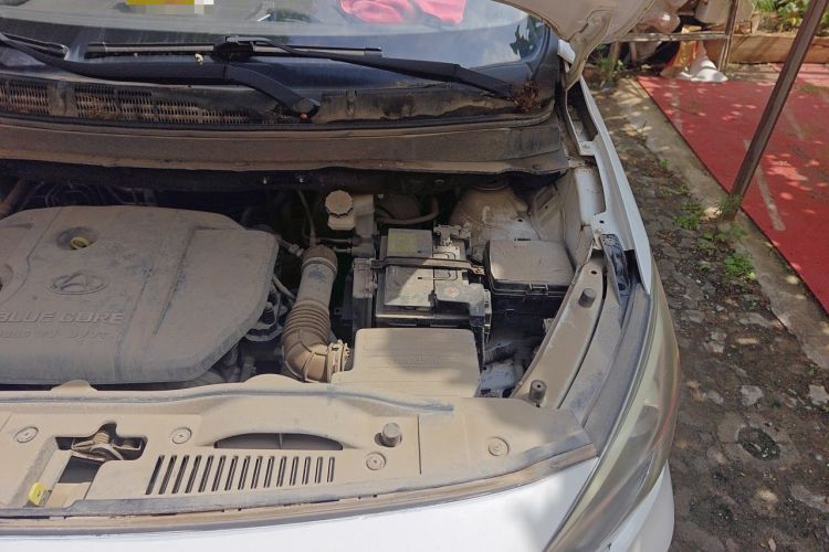 Used CHANGAN OSHAN A800 2017 1.6L Manual Comfort Model Engine Bay Left