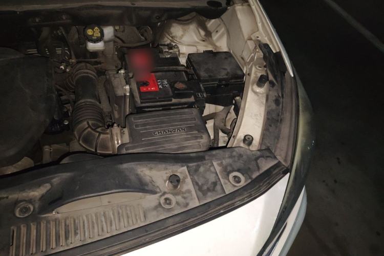 Used CHANGAN OSHAN A800 2017 1.6L Manual Luxury Model Engine Bay Left
