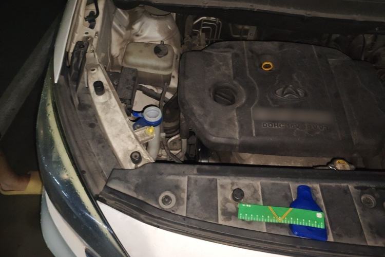 Used CHANGAN OSHAN A800 2017 1.6L Manual Luxury Model Engine Bay Right