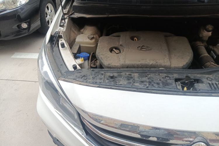 Used CHANGAN OSHAN A800 2017 1.6L Manual Luxury Model Engine Bay Right