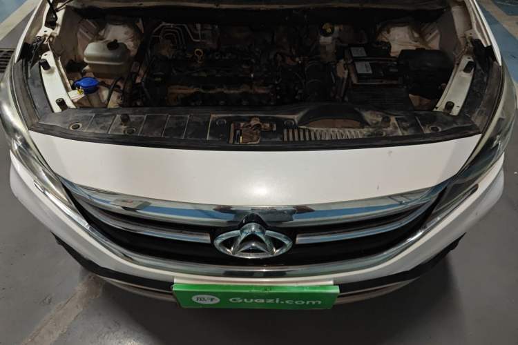 Used CHANGAN OSHAN A800 2017 1.6L Manual Comfort Model Engine Bay