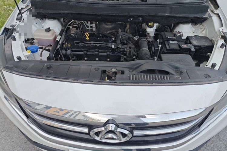 Used CHANGAN OSHAN A800 2017 1.6L Manual Standard Edition Engine Bay