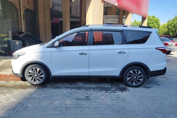 Used CHANGAN OSHAN A800 2017 1.6L Manual Comfort Model Exterior 5
