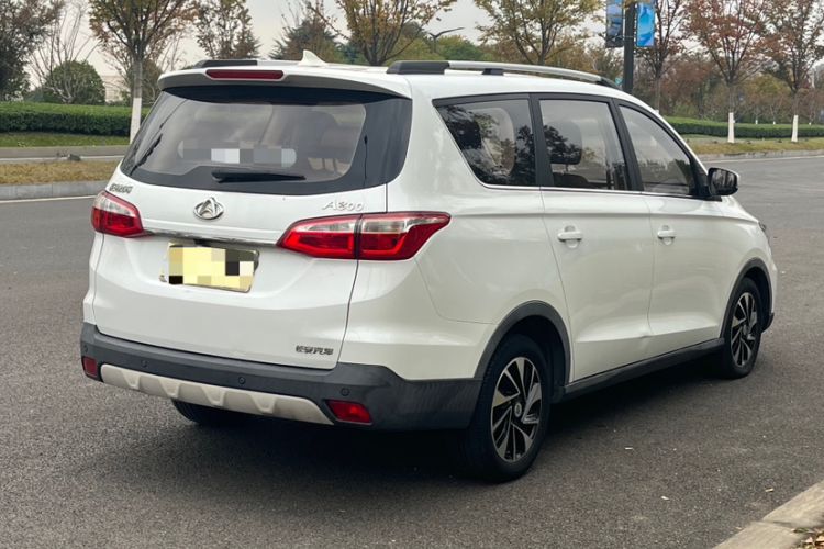 Used CHANGAN OSHAN A800 2017 1.5T Manual Luxury Model Exterior 5