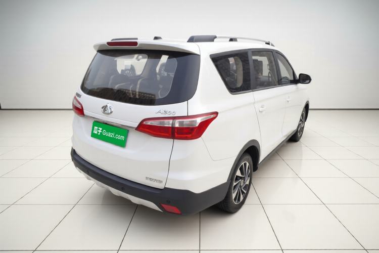 Used CHANGAN OSHAN A800 2017 1.6L Manual Comfort Model Exterior 5