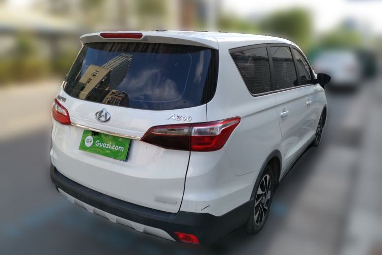 Used CHANGAN OSHAN A800 2017 1.5T Automatic Comfort Model Exterior 5