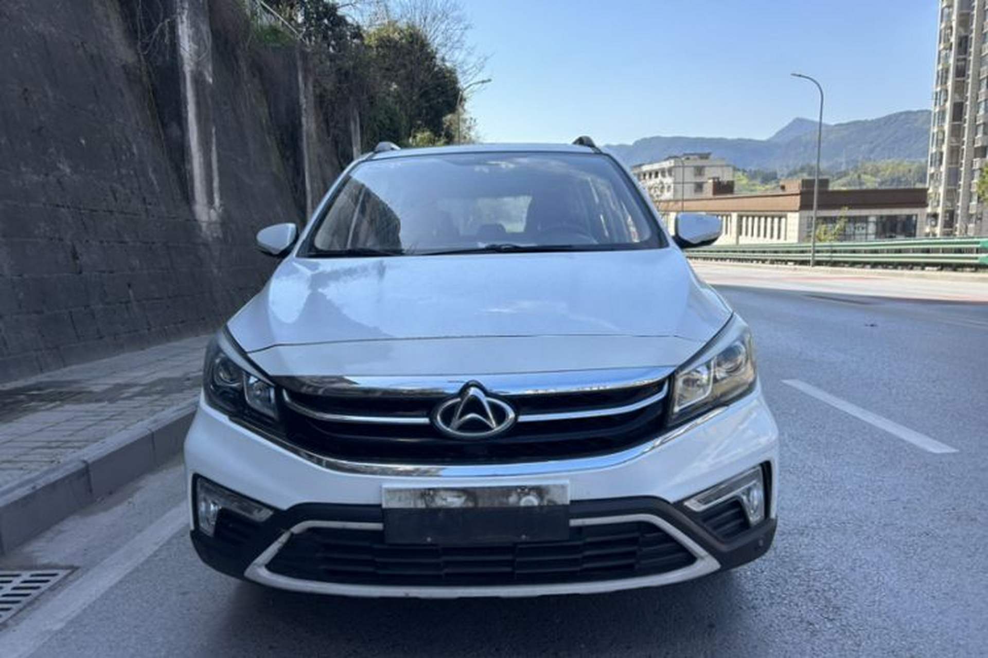 Used CHANGAN OSHAN A800 2017 1.6L Manual Smart Edition Exterior 6
