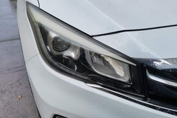 Used CHANGAN OSHAN A800 2017 1.6L Manual Luxury Model Exterior 6