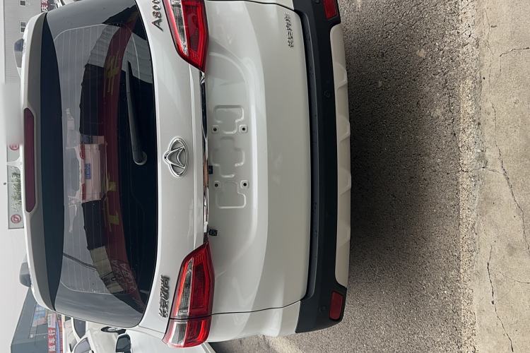 Used CHANGAN OSHAN A800 2017 1.5T Manual Luxury Model Exterior 7