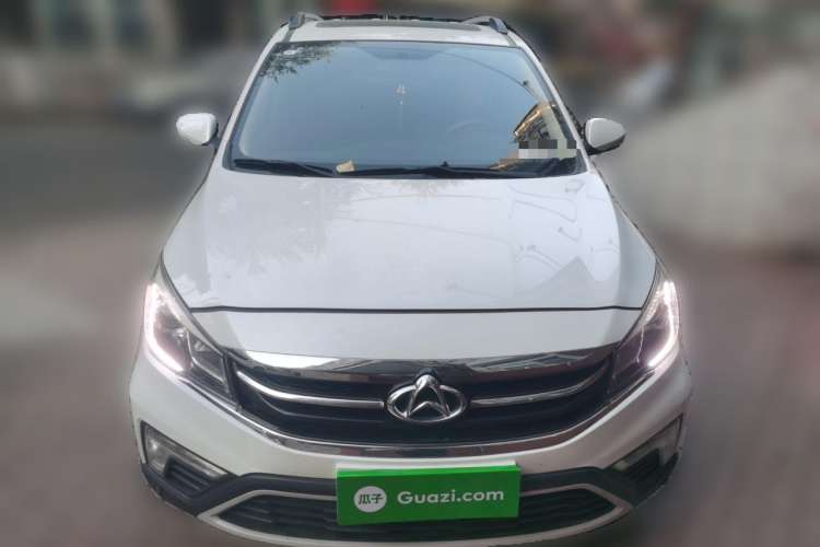 Used CHANGAN OSHAN A800 2017 1.6L Manual Luxury Model Front