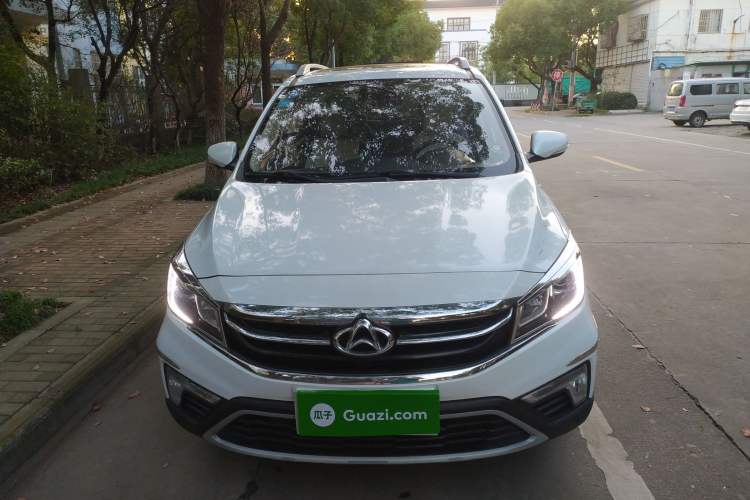 Used CHANGAN OSHAN A800 2017 1.5T Automatic ZhiZun Model Front
