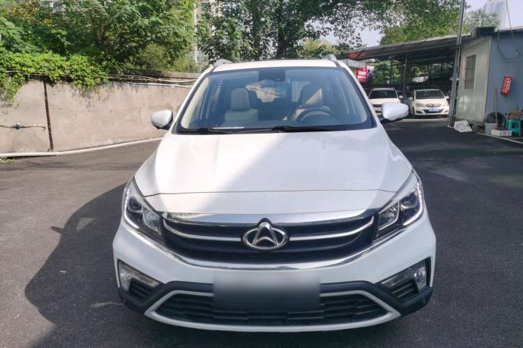Used CHANGAN OSHAN A800 2017 1.5T Automatic ZhiZun Model Front