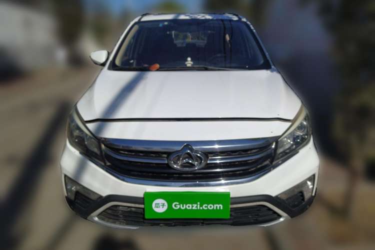 Used CHANGAN OSHAN A800 2017 1.6L Manual Luxury Model Front