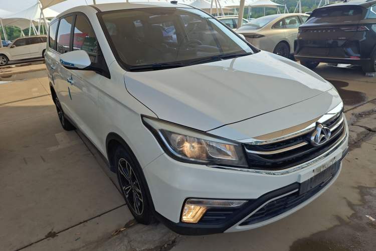 Used CHANGAN OSHAN A800 2017 1.5T Automatic Comfort Model Front Right 45 Deg