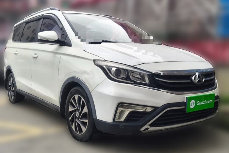 Used CHANGAN OSHAN A800 2017 1.5T Manual Elite Version Front Right 45 Deg