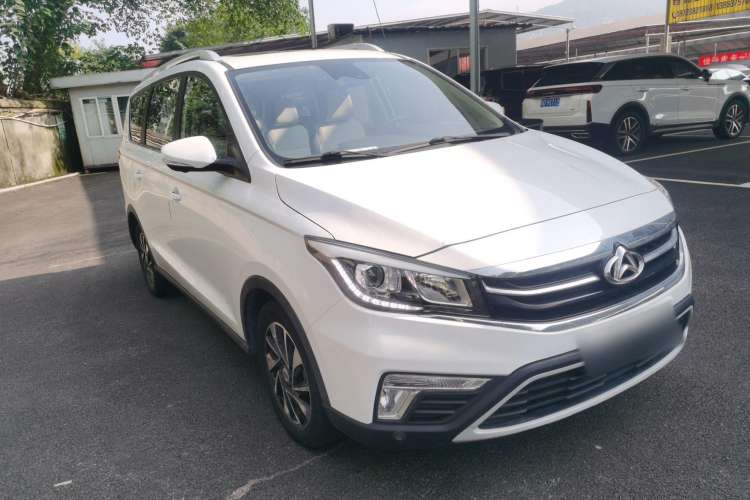 Used CHANGAN OSHAN A800 2017 1.5T Automatic ZhiZun Model Front Right 45 Deg