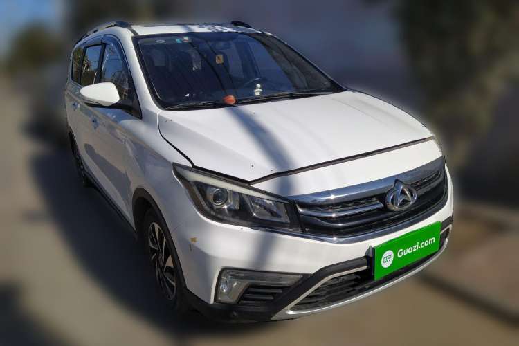 Used CHANGAN OSHAN A800 2017 1.6L Manual Luxury Model Front Right 45 Deg
