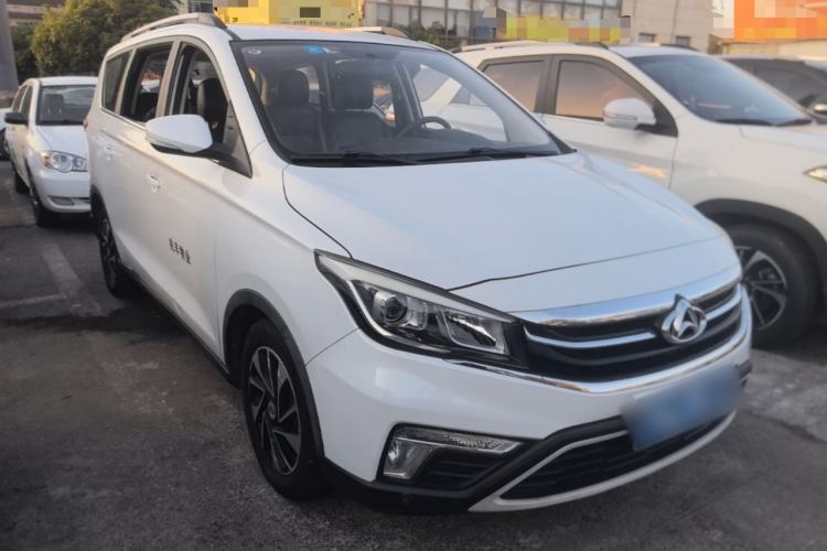 Used CHANGAN OSHAN A800 2017 1.6L Manual Comfort Model Front Right 45 Deg