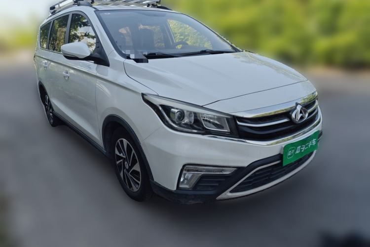 Used CHANGAN OSHAN A800 2017 1.6L Manual Standard Edition Front Right 45 Deg