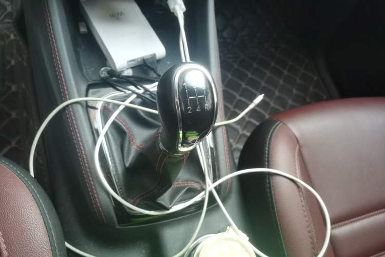 Used CHANGAN OSHAN A800 2017 1.6L Manual Luxury Model Gear Lever