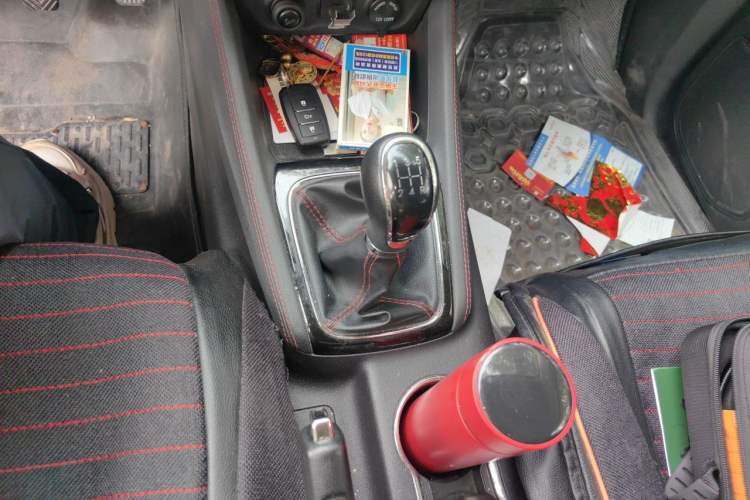 Used CHANGAN OSHAN A800 2017 1.6L Manual Luxury Model Gear Lever