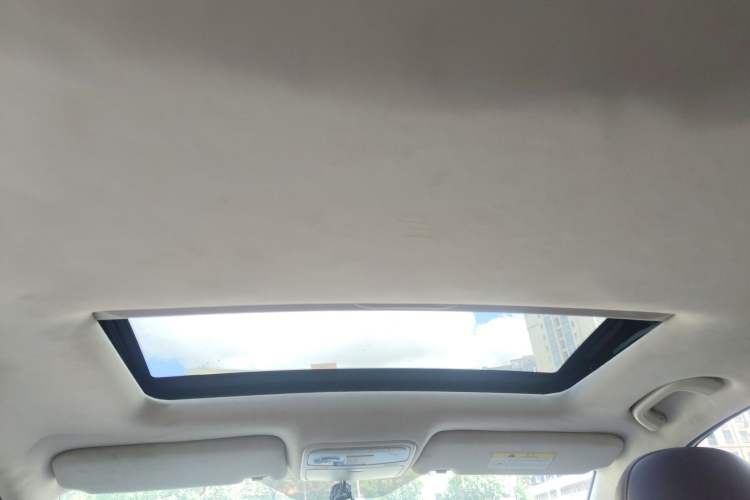 Used CHANGAN OSHAN A800 2017 1.5T Manual Luxury Model Headliner
