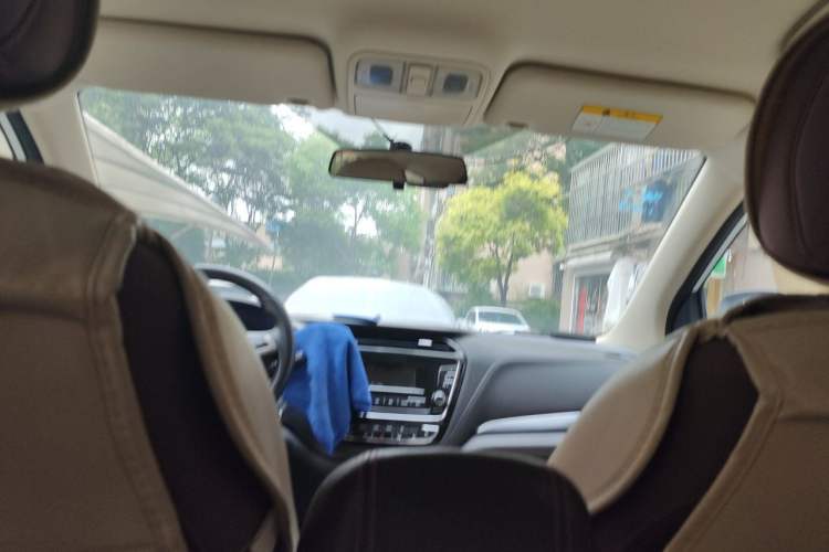 Used CHANGAN OSHAN A800 2017 1.5T Automatic Comfort Model Headliner