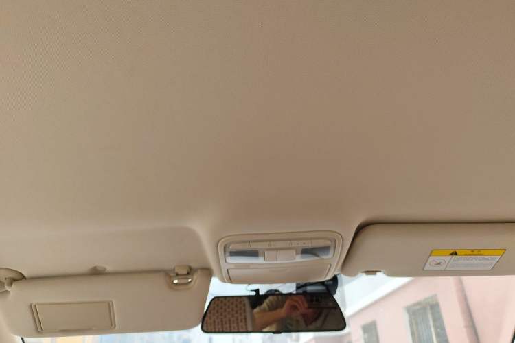 Used CHANGAN OSHAN A800 2017 1.6L Manual Comfort Model Headliner