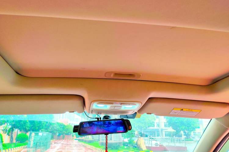 Used CHANGAN OSHAN A800 2017 1.5T Manual Luxury Model Headliner