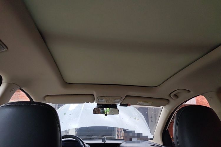 Used CHANGAN OSHAN A800 2017 1.5T Automatic ZhiZun Model Headliner