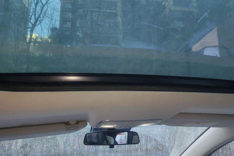 Used CHANGAN OSHAN A800 2017 1.5T Automatic ZhiZun Model Headliner