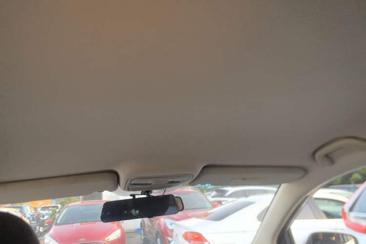 Used CHANGAN OSHAN A800 2017 1.6L Manual Comfort Model Headliner