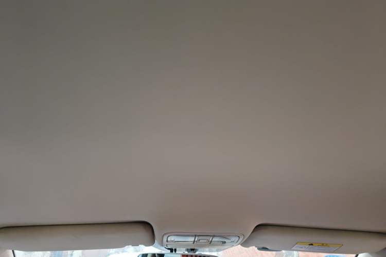 Used CHANGAN OSHAN A800 2017 1.6L Manual Comfort Model Headliner