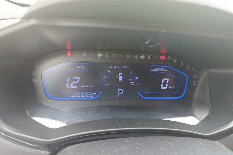 Used CHANGAN OSHAN A800 2017 1.5T Automatic Comfort Model Instrument Cluster