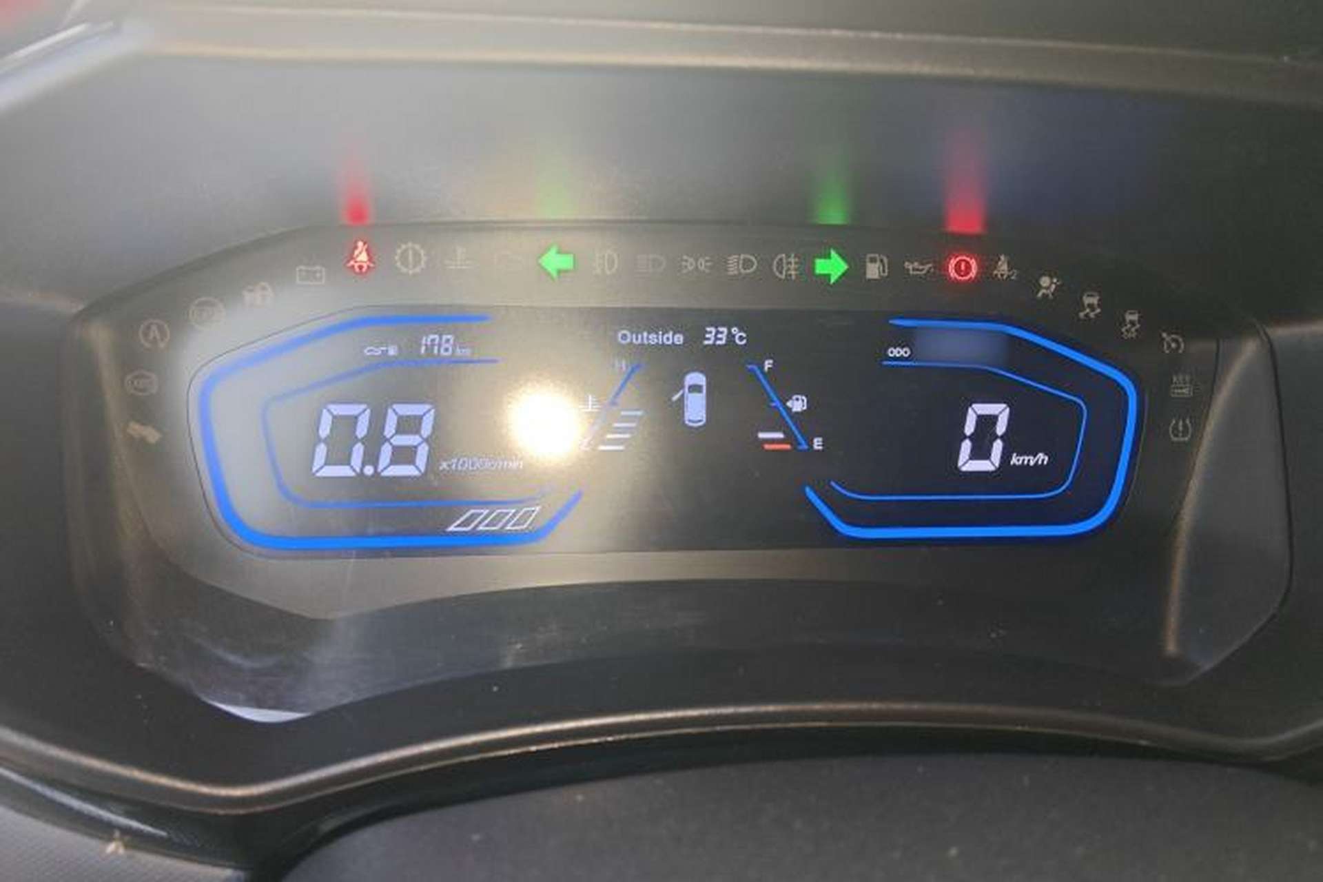 Used CHANGAN OSHAN A800 2017 1.6L Manual Standard Edition Instrument Cluster