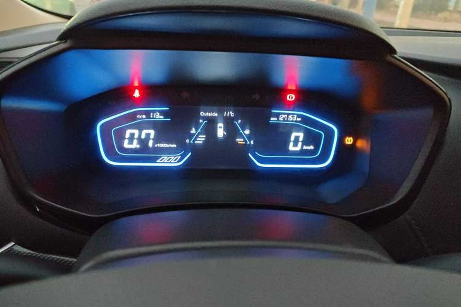 Used CHANGAN OSHAN A800 2017 1.6L Manual Luxury Model Instrument Cluster