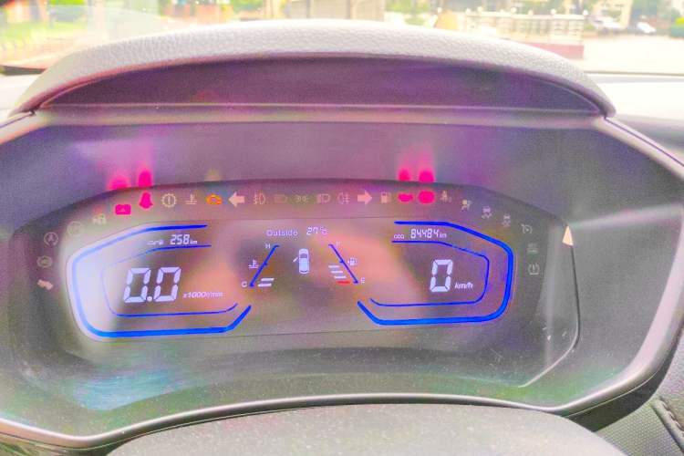 Used CHANGAN OSHAN A800 2017 1.5T Manual Luxury Model Instrument Cluster