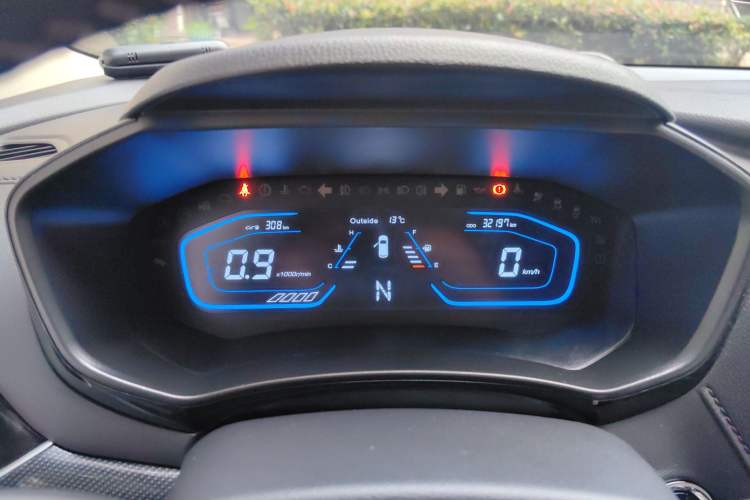 Used CHANGAN OSHAN A800 2017 1.5T Automatic Luxury Model Instrument Cluster