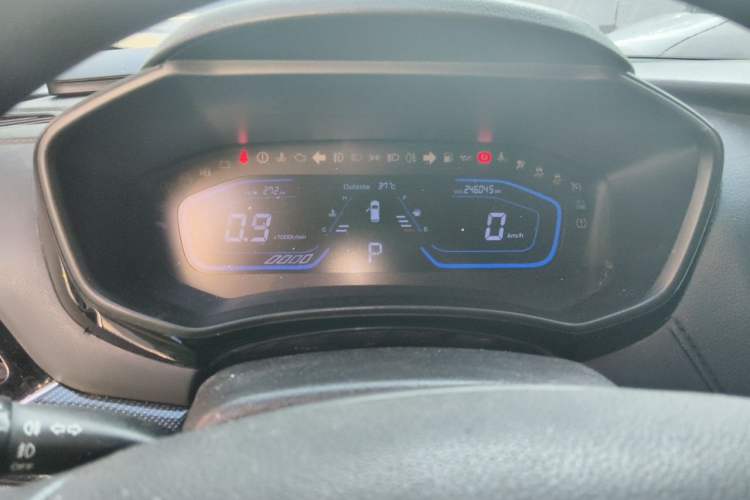 Used CHANGAN OSHAN A800 2017 1.5T Automatic Standard Model Instrument Cluster