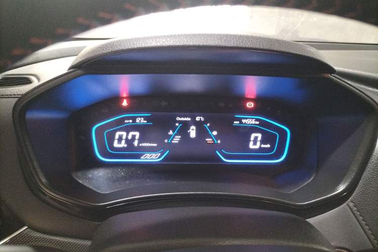 Used CHANGAN OSHAN A800 2017 1.5T Manual Luxury Model Instrument Cluster
