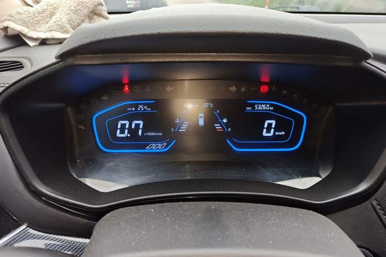 Used CHANGAN OSHAN A800 2017 1.6L Manual Luxury Model Instrument Cluster