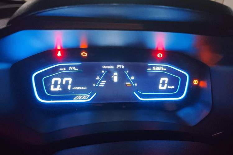 Used CHANGAN OSHAN A800 2017 1.6L Manual Luxury Model Instrument Cluster