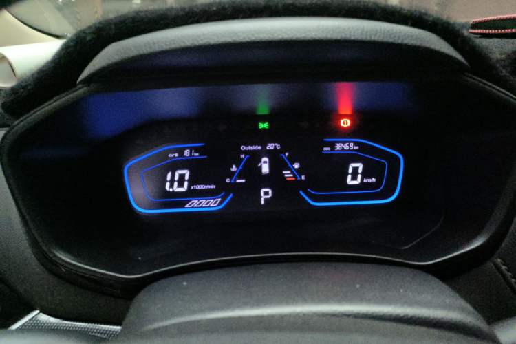Used CHANGAN OSHAN A800 2017 1.5T Automatic ZhiZun Model Instrument Cluster