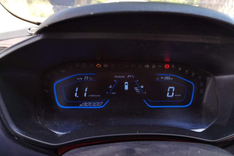 Used CHANGAN OSHAN A800 2017 1.6L Manual Comfort Model Instrument Cluster