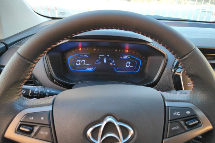 Used CHANGAN OSHAN A800 2017 1.6L Manual Luxury Model Instrument Cluster